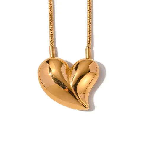 Heart necklace — exclusive Essencial design in 18K gold PVD coating