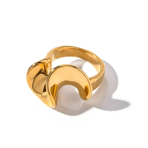 Waves ring with sculptural wavy silhouette in 18K gold PVD or silver