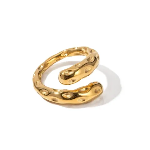 Anillo Zeus con textura martilleada en oro 18K o plata