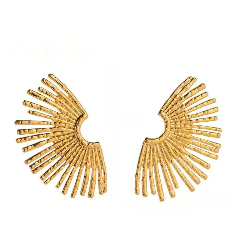 Solaris earrings inspired by the sun's rays in 18K gold PVD coating